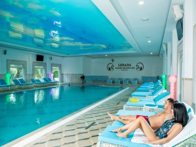 Revelion de lux în Delta Dunării la Lebăda Luxury Resort & SPA, varianta 3 nopți cu mic dejun fastuos, cină festivă si relaxare la piscină interioară. Tarife în funcție de 18 tipuri de cameră.